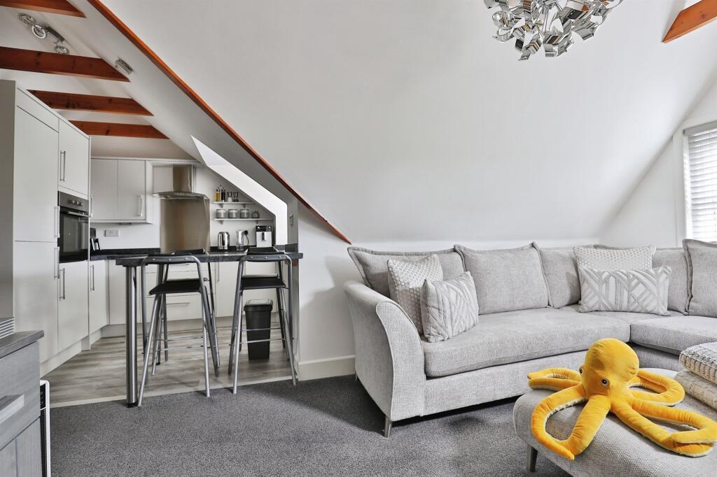Apartment in Bournemouth - View 4