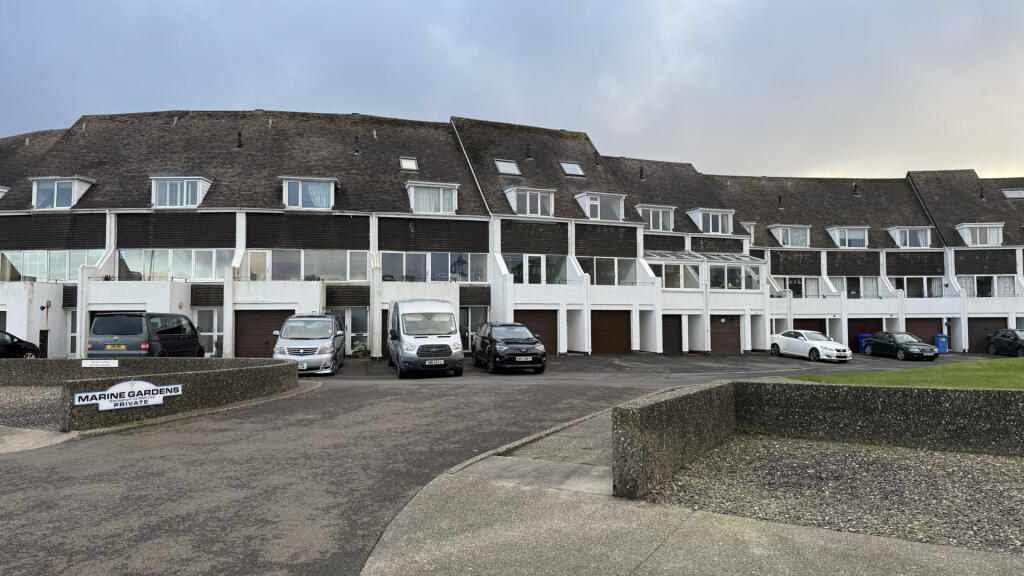 Main image of property: 8 Marine Gardens, Ramsey, IM8 1EN