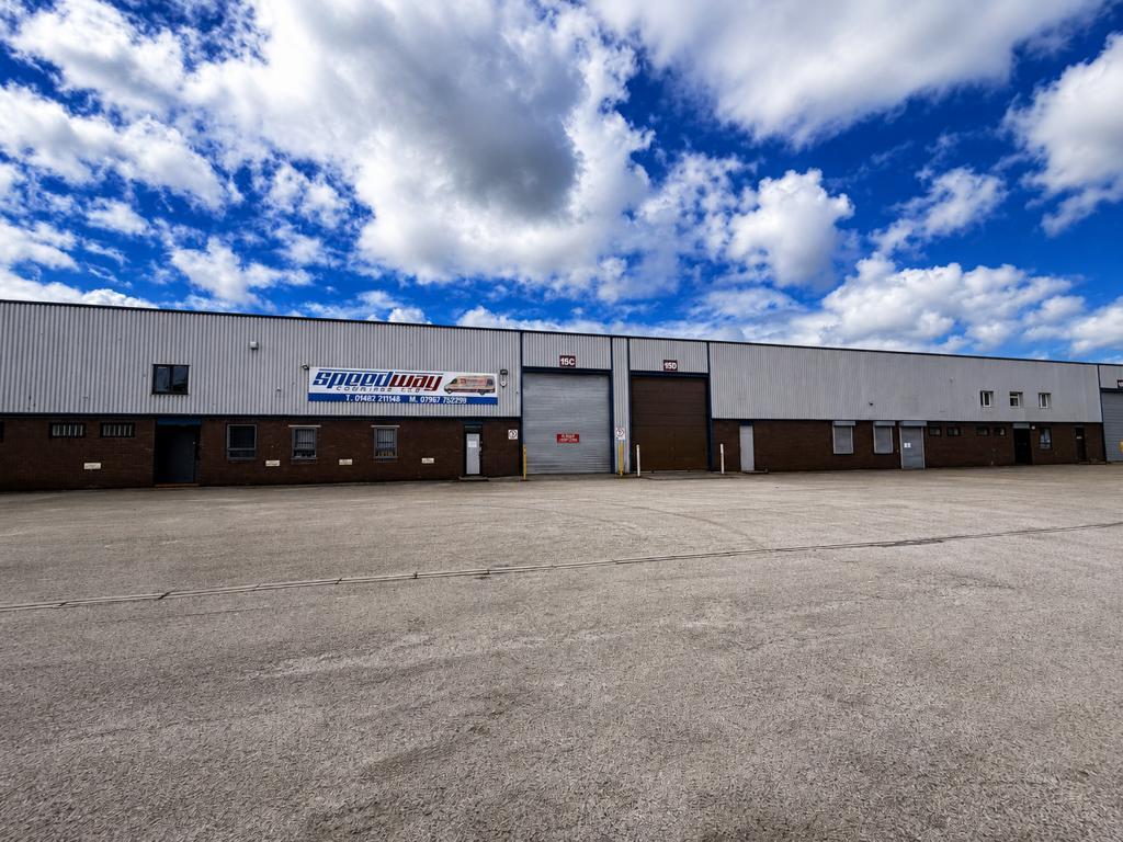 Main image of property: Unit 15D Bergen Way, Sutton Fields Industrial Estate, Hull, East Yorkshire, HU7 0YQ