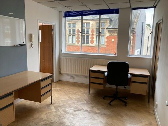 Suite 1&amp;2 £400pcm