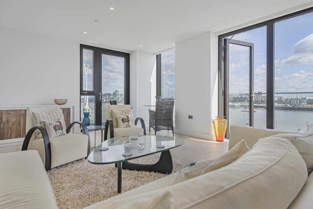 Main image of property: Waterman Gardens, 3 Tidemill Square, Lower Riverside, Greenwich Peninsula, SE10