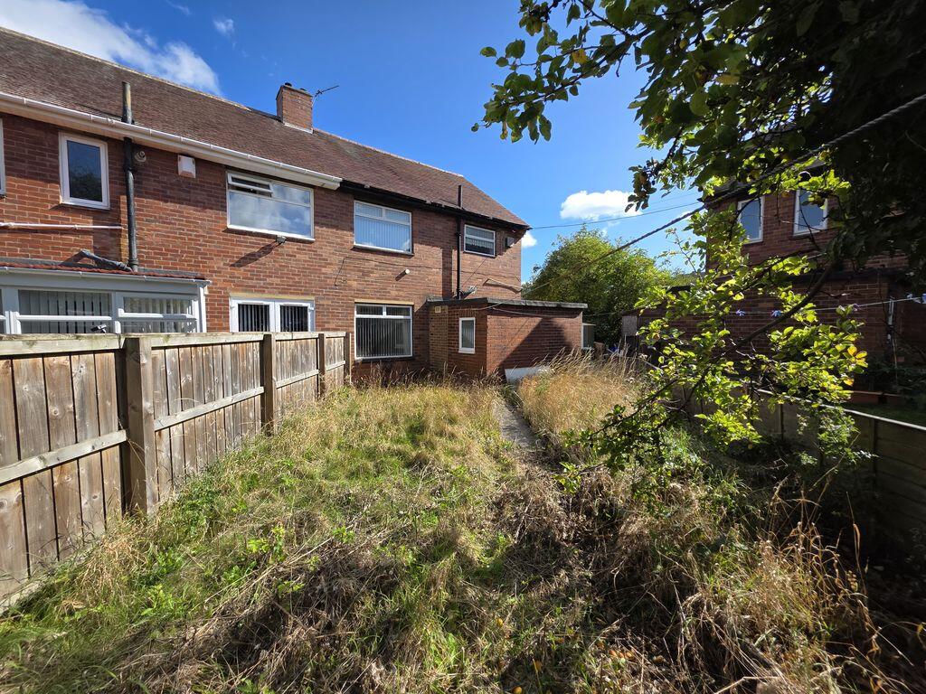 Elmfield Gardens, Wallsend photo 4