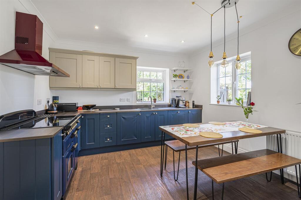 House in Lewes, Seaford - More