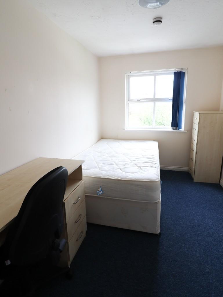 1 bedroom house share for rent