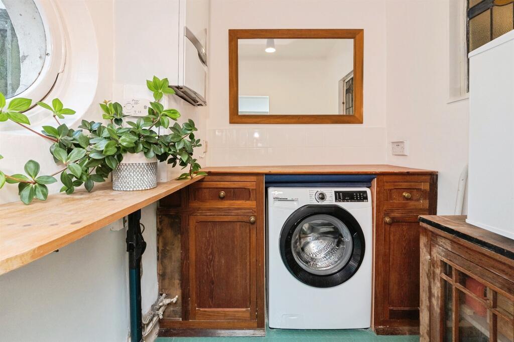 Apartment in Bristol, Baptist Mills, Easton - View 5