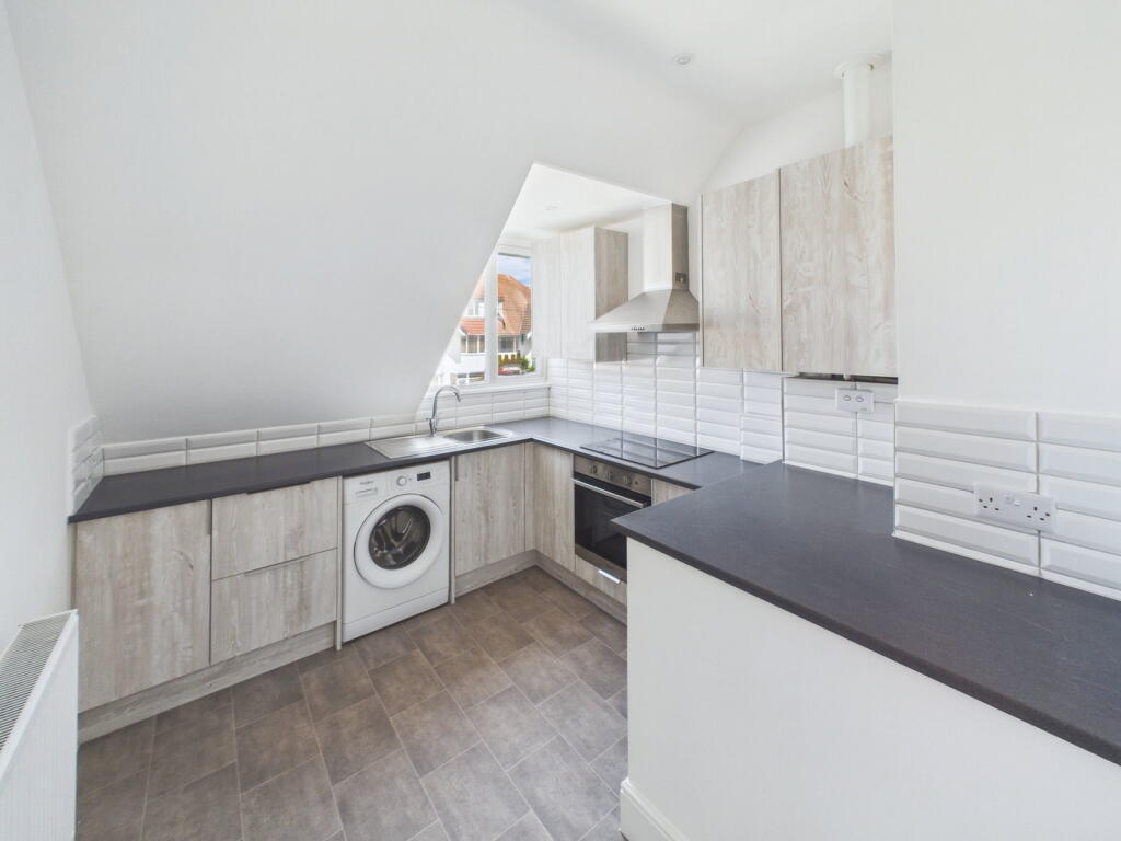 Apartment in Torquay - View 4