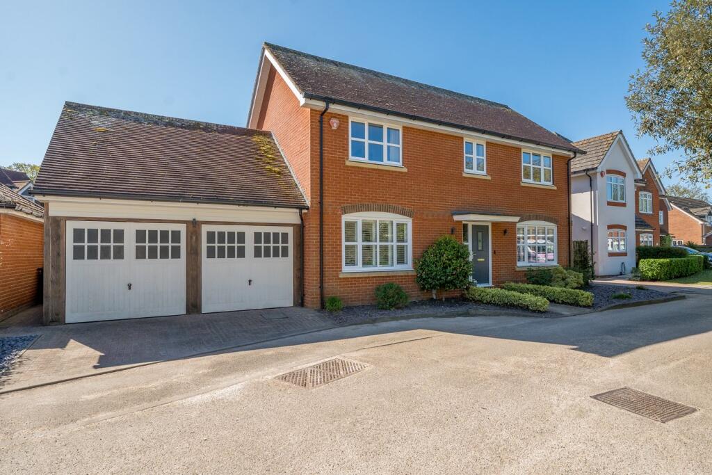 Main image of property: Foxgloves, Bransgore, Christchurch, BH23