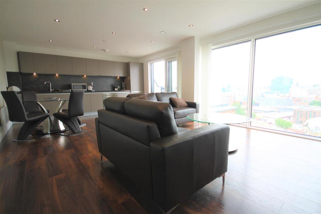 Apartment in Salford, Ordsall - View 3