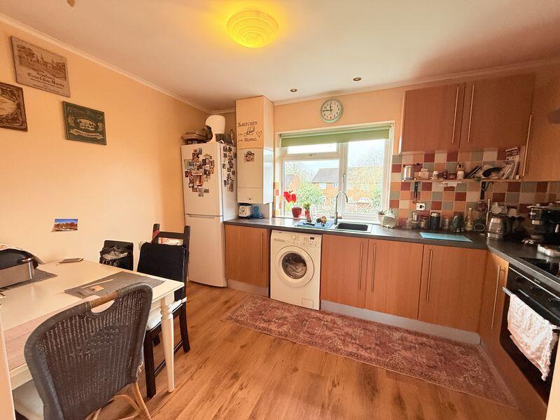 Apartment in Southall - View 5