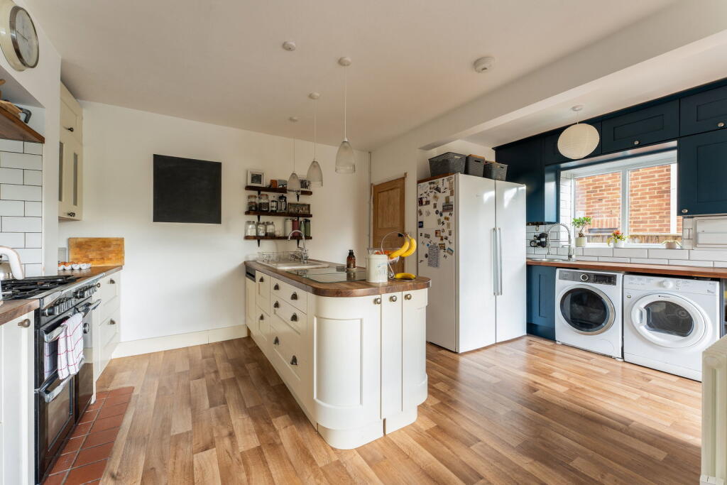 House in Salisbury - View 4