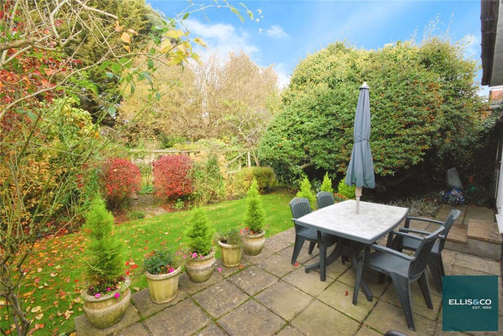 Main image of property: The Vale, Childs Hill, NW11