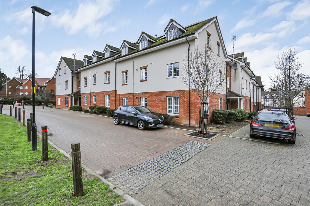 Main image of property: Fleming Court, Chalfont St. Peter
