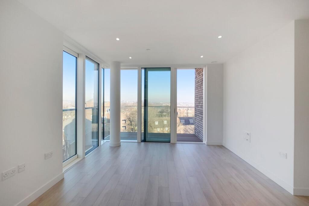 Main image of property: Sandpiper Building, N4