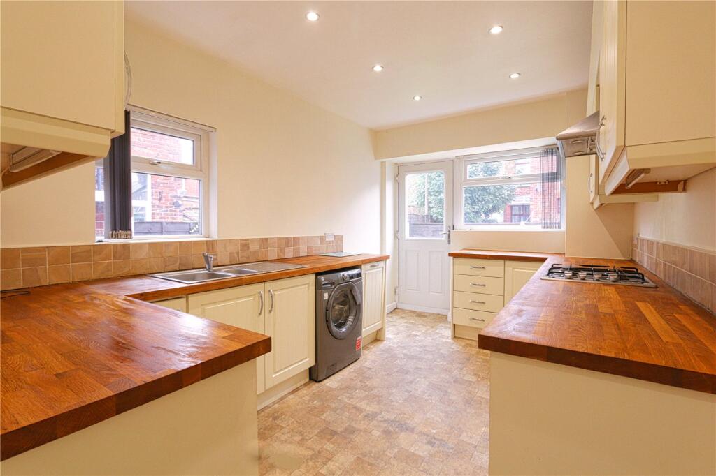 House in Tameside, Fairfield - View 4