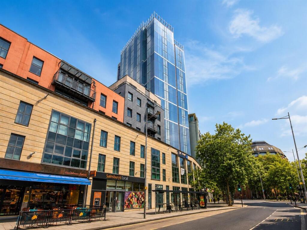 Main image of property: Central Quay North, Broad Quay, City Centre, Bristol