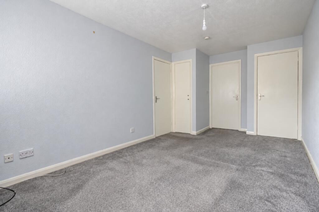 Apartment in Havant, Stakes - View 5