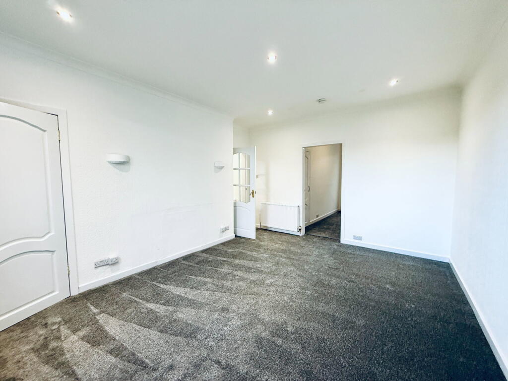 Apartment in Falkirk, Clackmannanshire - View 3