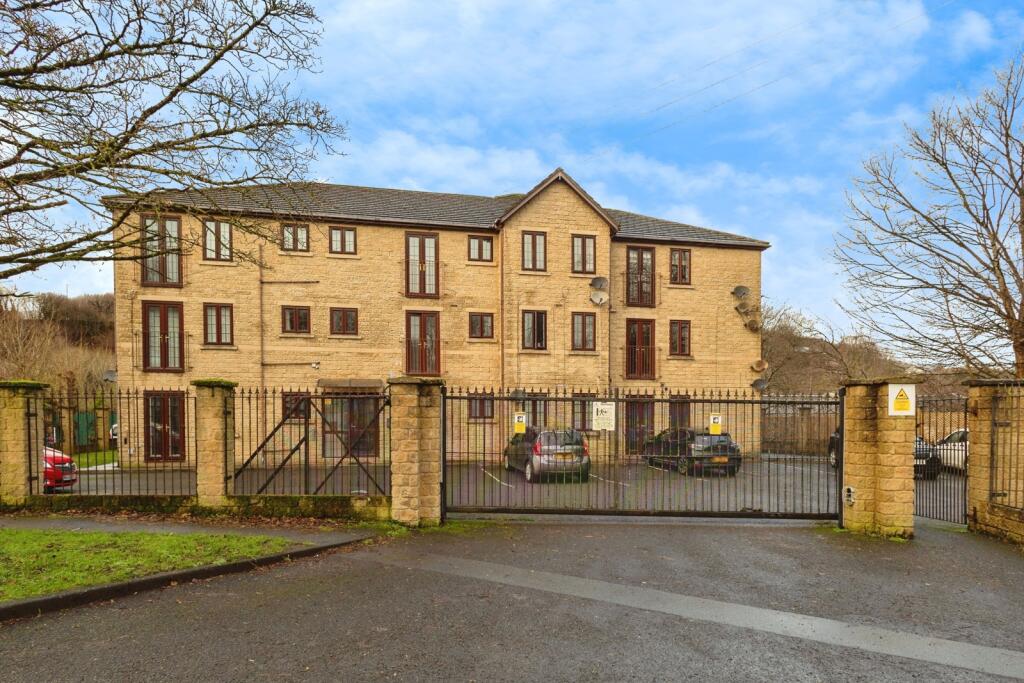 Main image of property: Canal View, Knowl Street, Stalybridge, Greater Manchester, SK15
