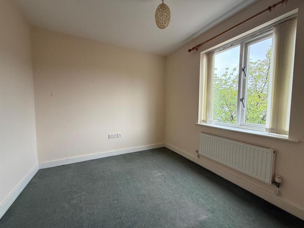 Apartment in Derby - View 4