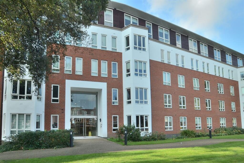 Main image of property: Regency Court, 8-111 High Road, South Woodford, E18