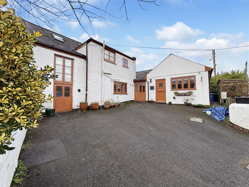 Main image of property: Ponsanooth