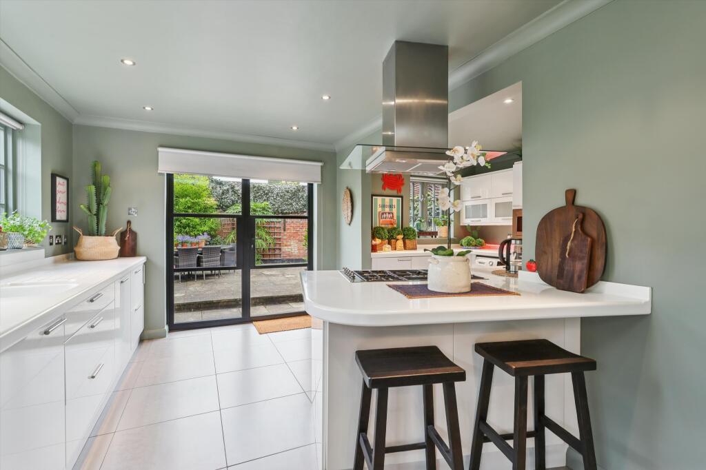 Clive Road, Esher, Surrey, KT10 – pohled 3