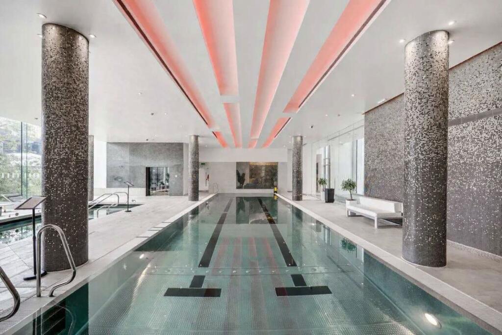 Main image of property: Pan Peninsula, West Tower