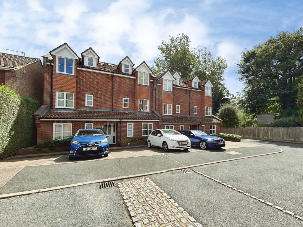 Main image of property: Hasletts Close, Tunbridge Wells, Kent, TN1