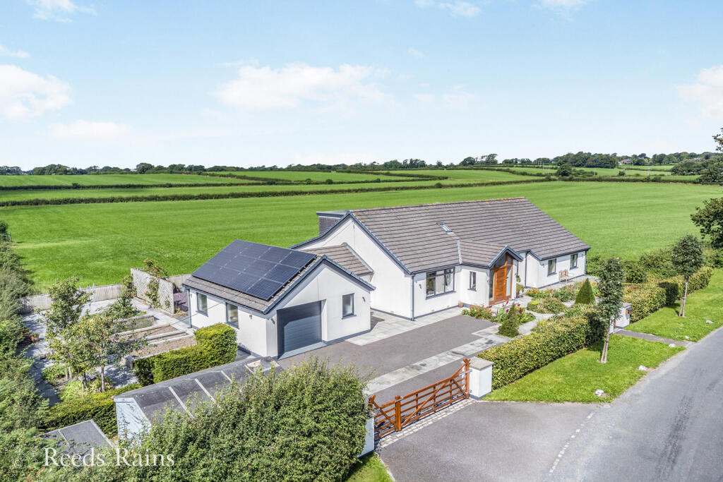 Main image of property: Cabus Nook Lane, Preston, Lancashire, PR3