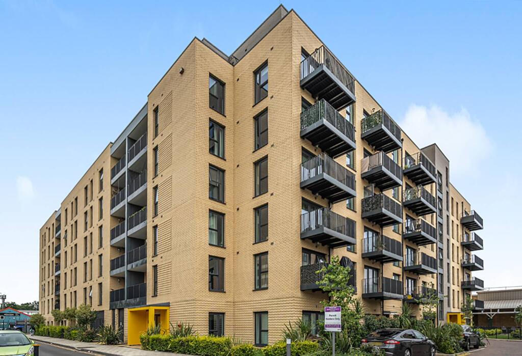 Main image of property: WESTMORELAND ROAD, NW9 9DR, Edgware, LONDON, NW9