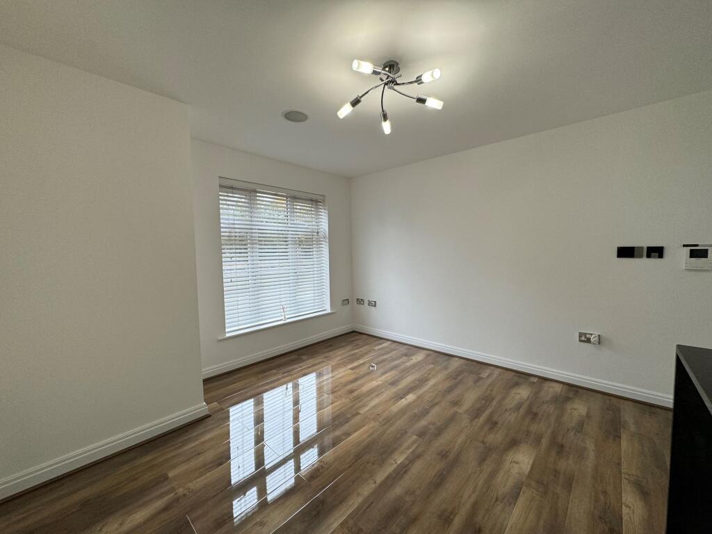 Apartment in Manchester - View 5