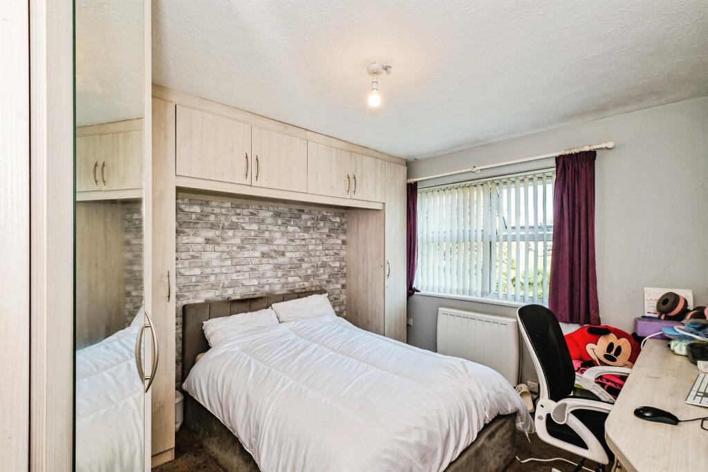 Apartment in Worthing, West Sussex - View 4
