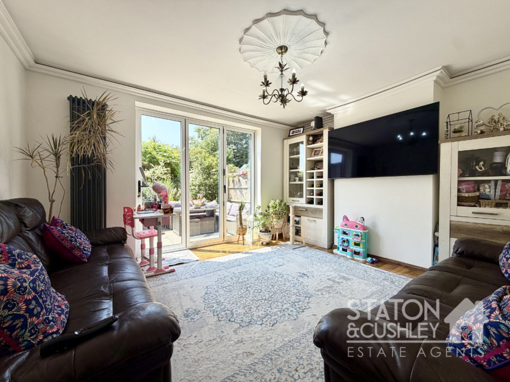 House in Mansfield, Nottinghamshire - View 5