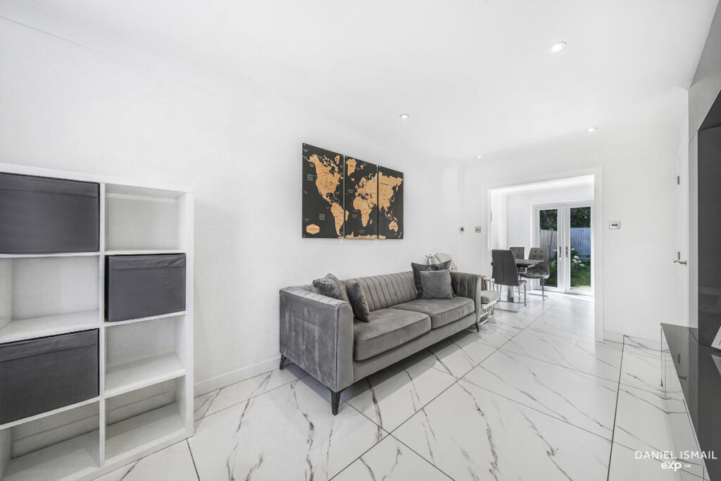 House in Southend-on-Sea - View 5