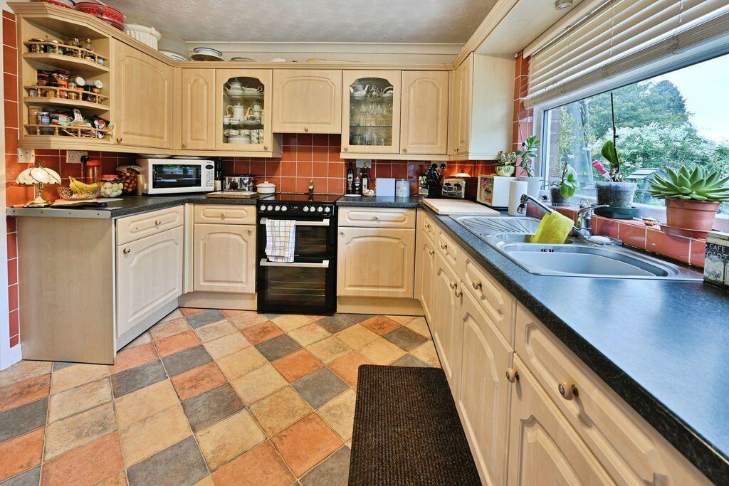 Restrop View, Purton, Wiltshire photo 5