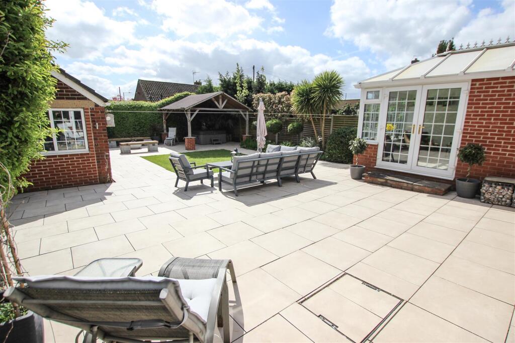 Main image of property: Pipering Lane, Doncaster