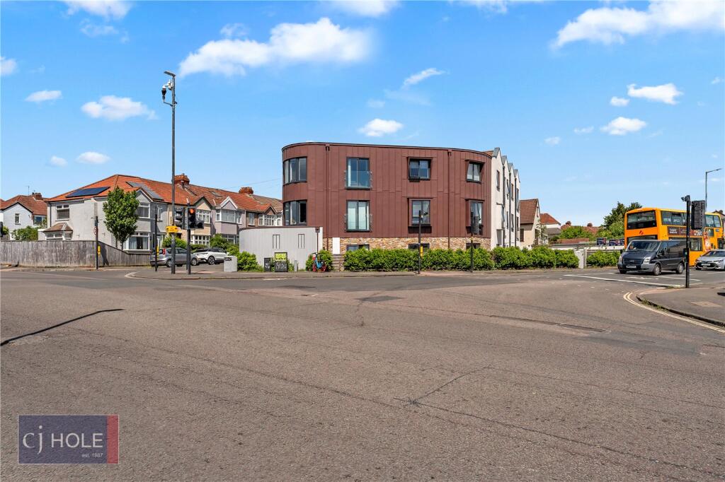 6 bedroom apartment for rent