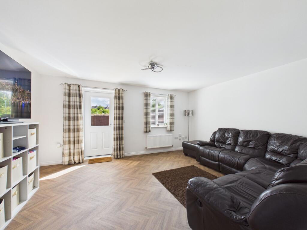 House in Nottingham - View 2