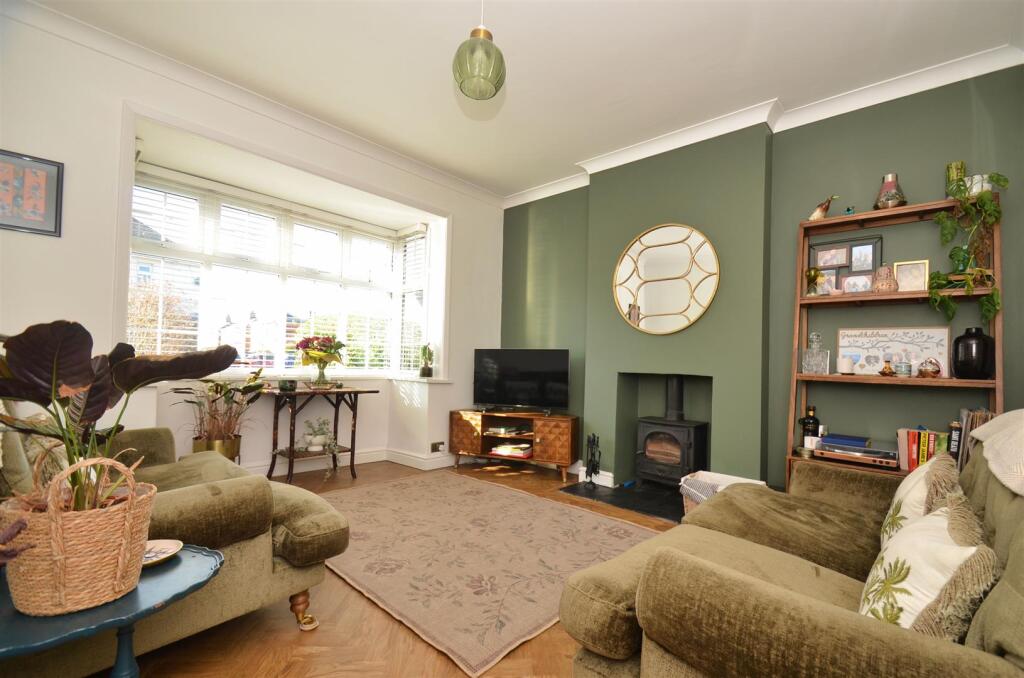 House in Ryde, Swanmore - View 2