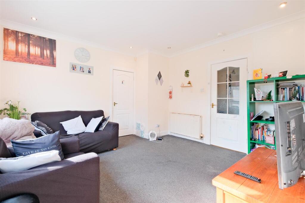 Apartment in Motherwell - View 5