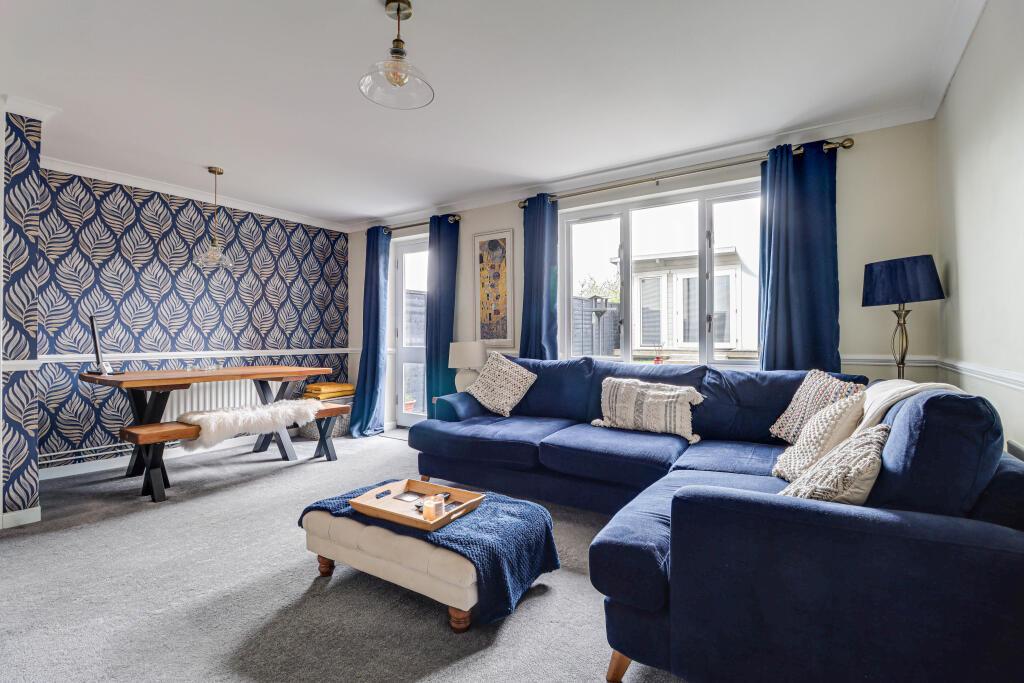 House in St Albans - View 3