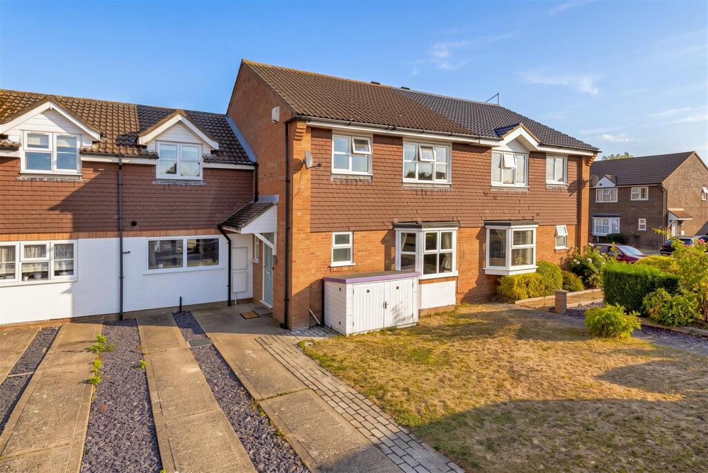 House in Tunbridge Wells, Paddock Wood - View 2