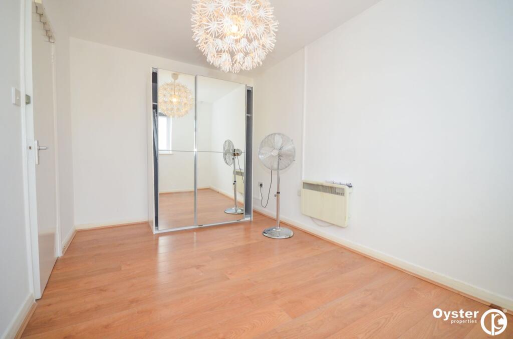 Apartment in London - More