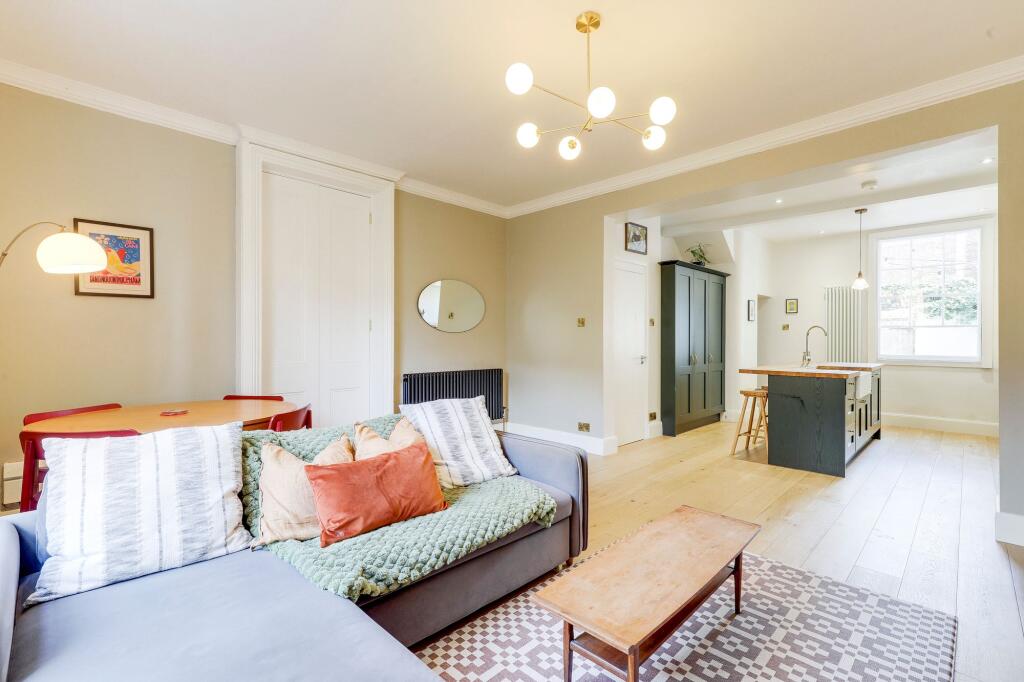 House in Nottingham, Carrington - View 5