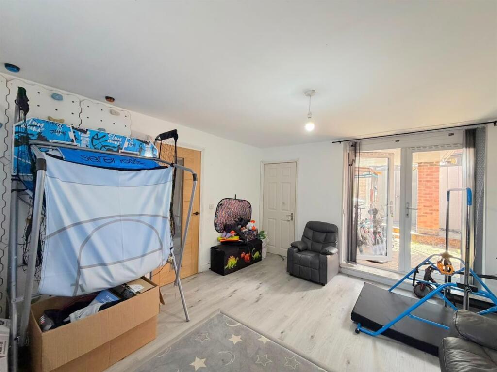 House in Leicester - More