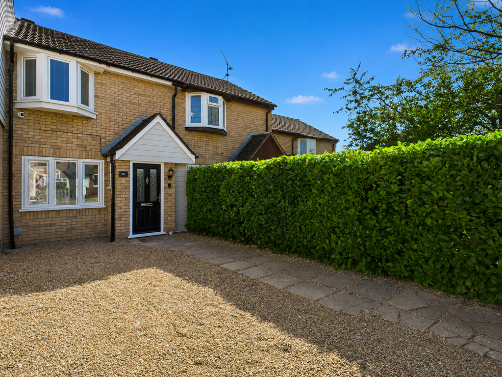 2-bed terraced on Marlowe Road, Larkfield, Aylesford, ME20, £300,000