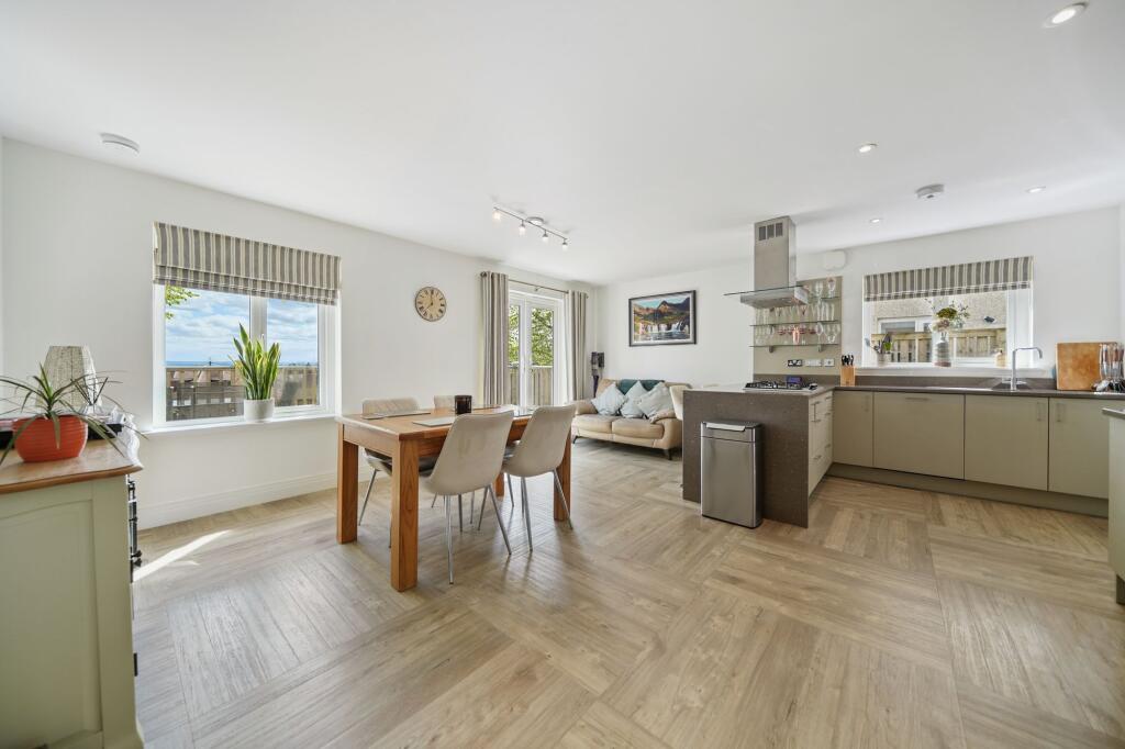 Viewfield Gardens, East Kilbride, G74 photo 3