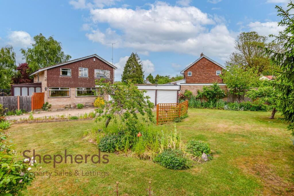 Main image of property: Ducketts Mead, Roydon, Harlow
