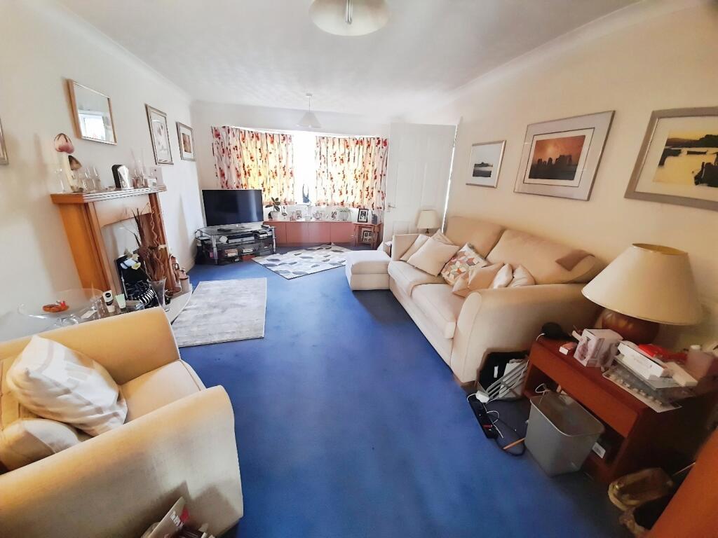 Blackthorn Close, Gainsborough photo 2