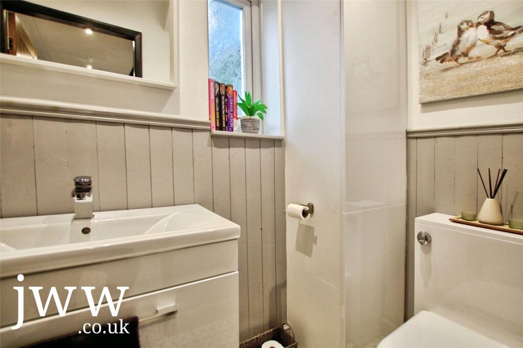 Babbacombe Drive, Ferryhill, County Durham, DL17 photo 4